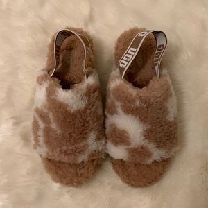 UGG Womens Fluff Yeah Cow Slides; Sand/White size 7